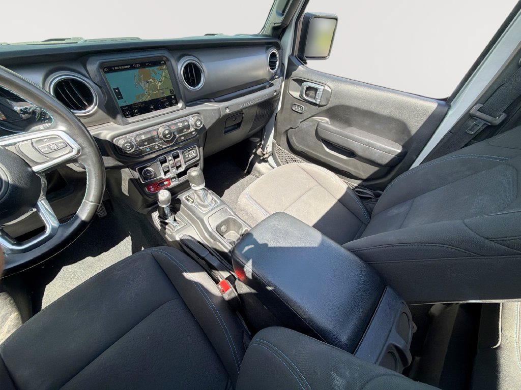 Used 2022 Jeep Wrangler Unlimited Rubicon 4xe AWD/4WD image 23