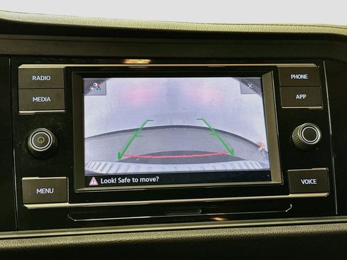 Used 2022 Volkswagen Jetta SE FWD image 22