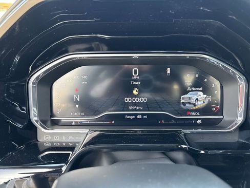 Used 2025 GMC Sierra 1500 Elevation image 11