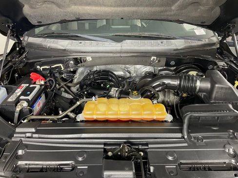 Used 2015 Ford F150 XLT w/ Equipment Group 302A Luxury RWD image 9