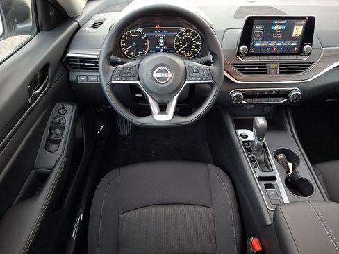 New 2026 Nissan Altima 2.5 SV AWD/4WD image 8