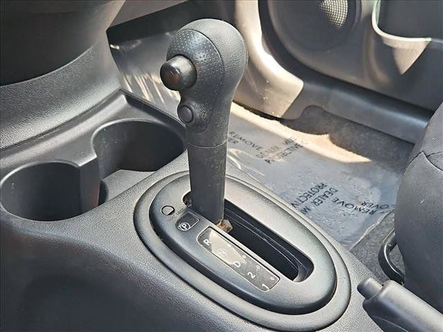 Used 2015 Nissan Versa S FWD image 19