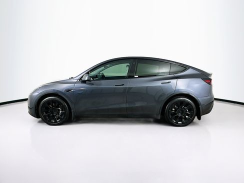Used 2021 Tesla Model Y Long Range AWD/4WD image 4