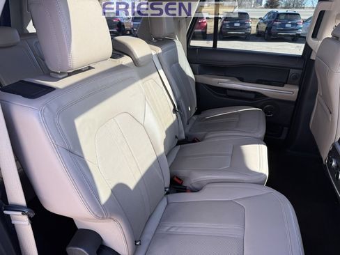 Used 2022 Ford Expedition Max Limited image 29