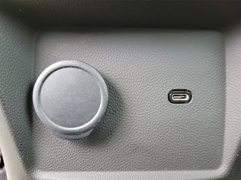 Used 2023 Cadillac CT5 Luxury w/ Sun And Sound Package image 14