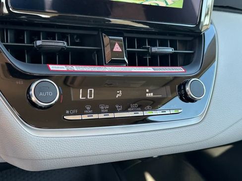New 2026 Toyota Corolla LE FWD image 18