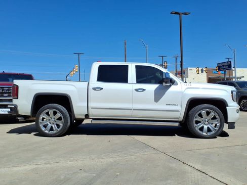 Used 2017 GMC Sierra 1500 Denali w/ Denali Ultimate Package AWD/4WD image 31