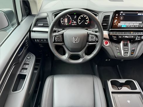 Used 2025 Honda Odyssey EX-L image 11