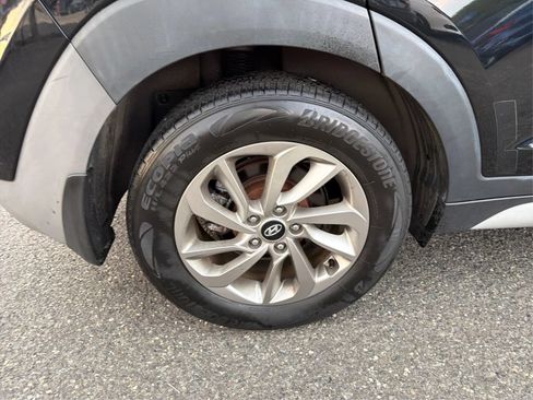 Used 2017 Hyundai Tucson SE Plus AWD/4WD image 14