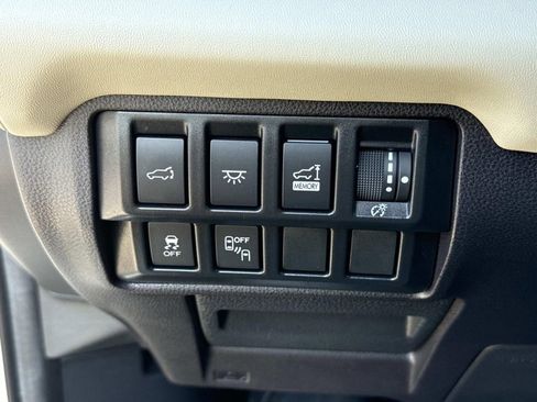 Used 2020 Subaru Ascent Limited image 46