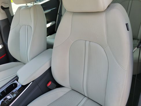 Used 2023 Hyundai Sonata SEL w/ Convenience Package FWD image 7