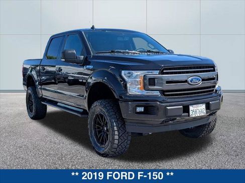 Used 2019 Ford F150 XLT w/ Equipment Group 302A Luxury AWD/4WD image 7
