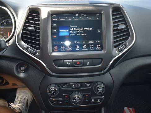 Used 2021 Jeep Cherokee Trailhawk w/ Trailer Tow Group AWD/4WD image 18