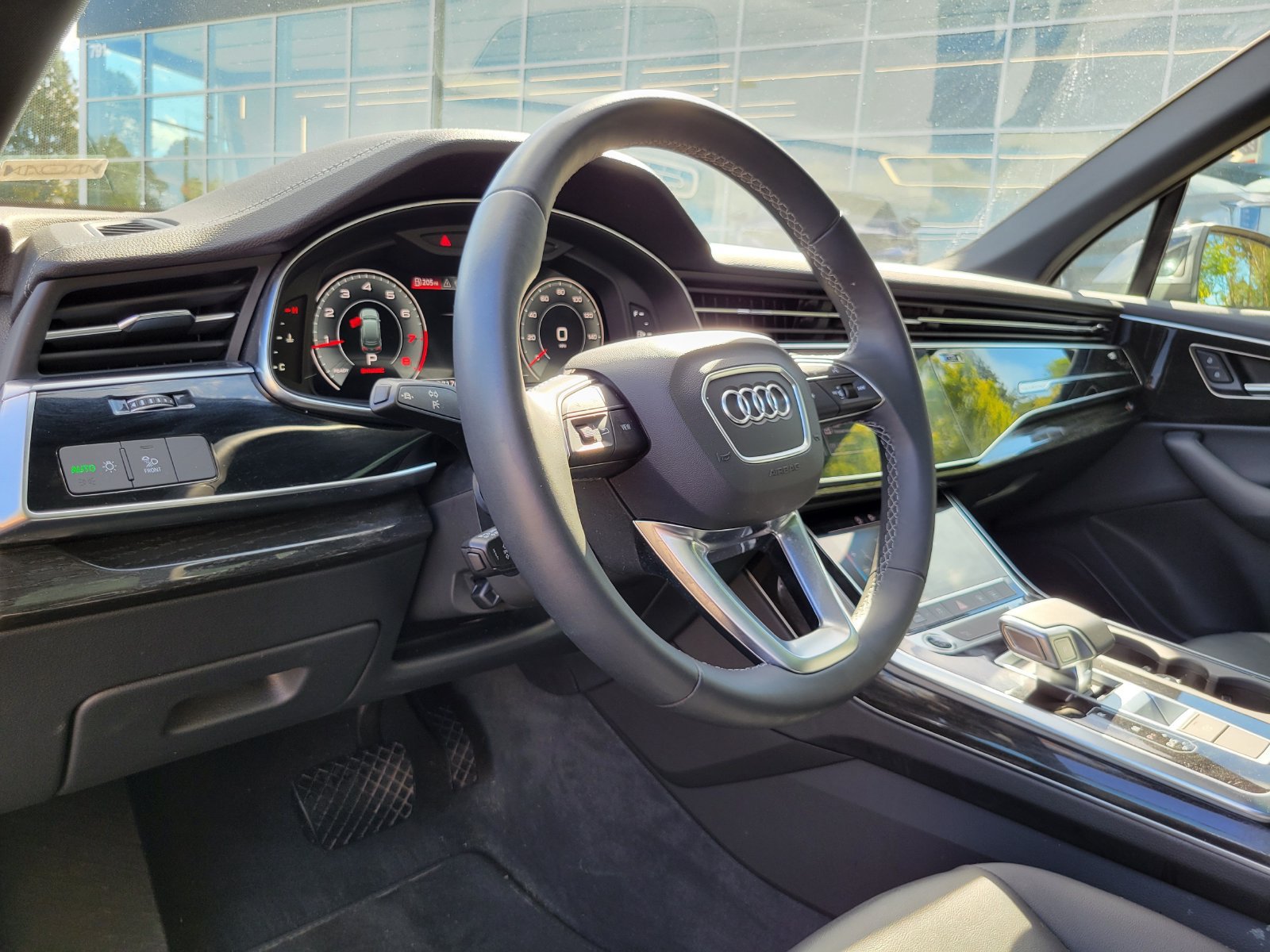 Used 2025 Audi Q7 2.0T Premium AWD/4WD image 13