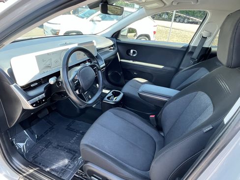 Certified 2024 Hyundai Ioniq 5 SEL RWD image 9