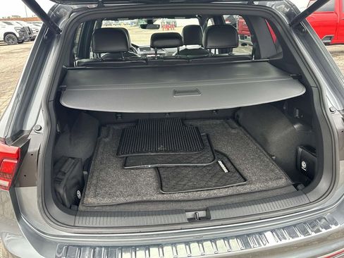 Certified 2024 Volkswagen Tiguan SEL R-Line image 14
