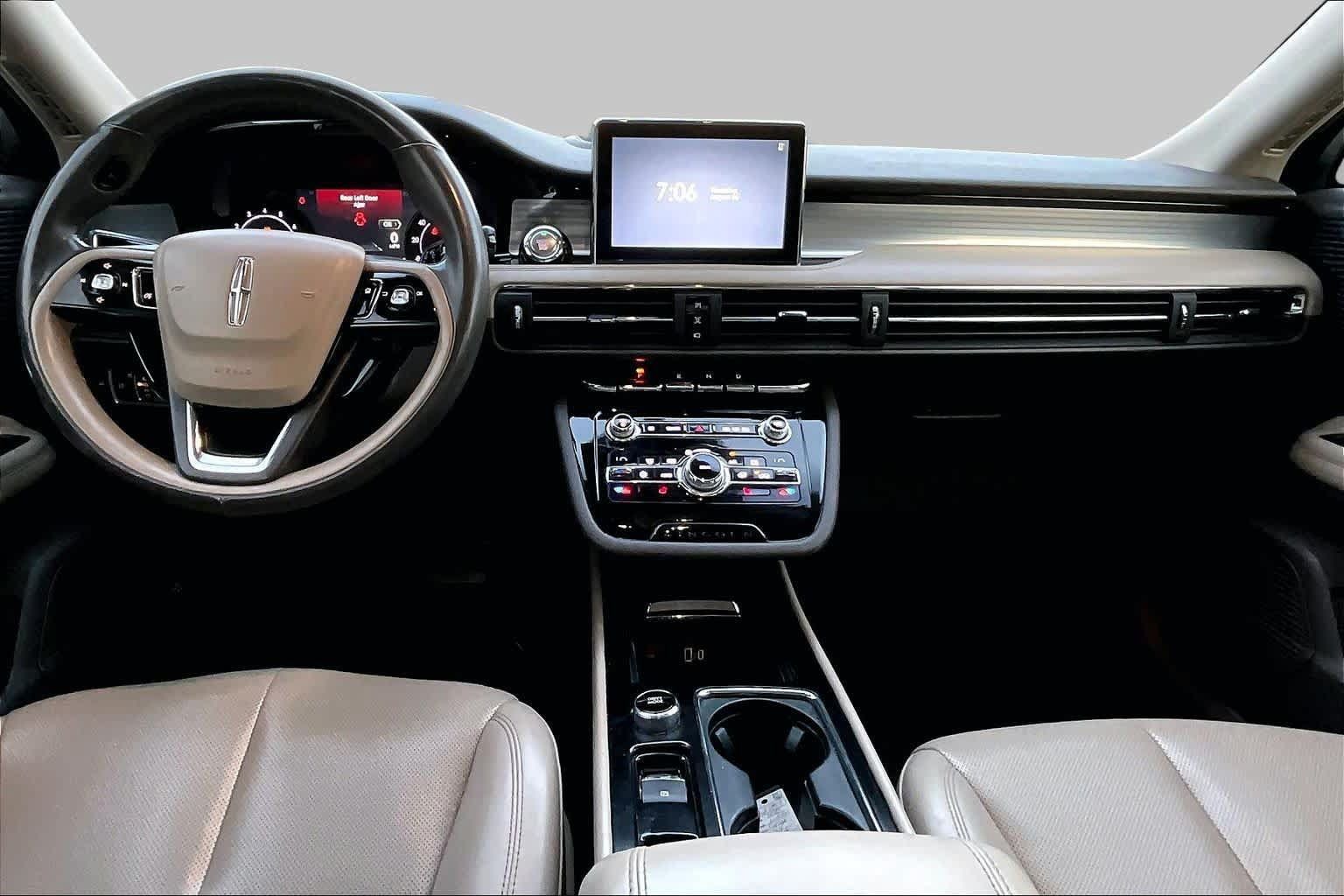 Used 2020 Lincoln Corsair FWD w/ Equipment Group 101A image 16