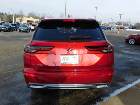 New 2026 Mitsubishi Outlander SEL image 4