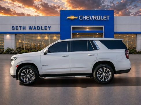 Used 2021 Chevrolet Tahoe LT w/ LT Signature Package RWD image 4