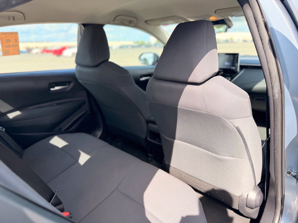 Used 2020 Toyota Corolla LE FWD image 17