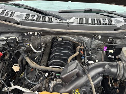 Used 2016 Ford F150 Lariat image 27