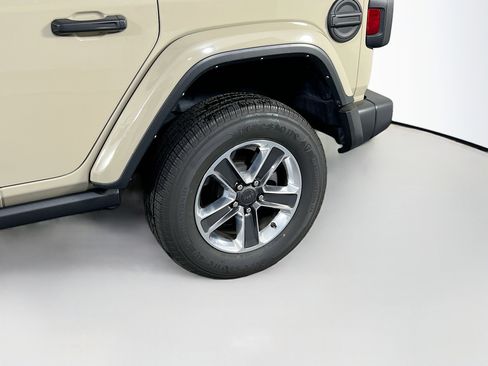 Used 2022 Jeep Wrangler Unlimited Sahara image 28