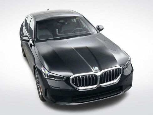New 2026 BMW 530i xDrive w/ Premium Package AWD/4WD image 26