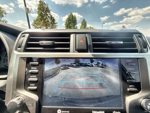 Used 2022 Toyota 4Runner SR5 Premium AWD/4WD image 17