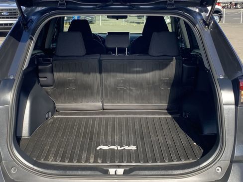 Used 2024 Toyota RAV4 LE image 22