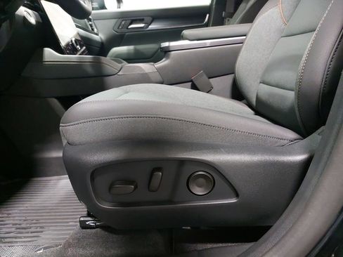 New 2026 GMC Terrain AT4 w/ Technology Package II image 30