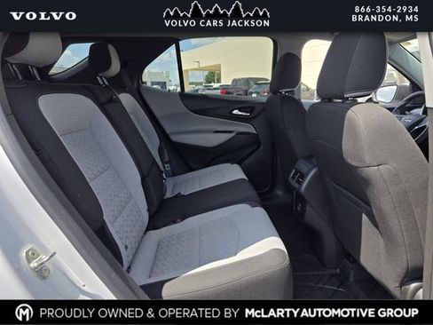 Used 2022 Chevrolet Equinox LS w/ LPO, Floor Liner Package FWD image 28