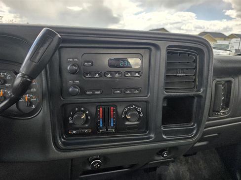 Used 2007 GMC Sierra 1500 W/T image 13