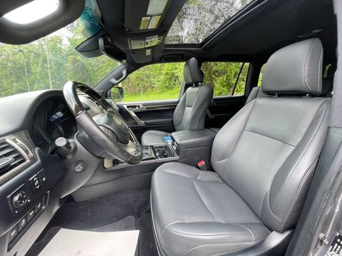 Used 2021 Lexus GX 460 Premium w/ Premium Package AWD/4WD image 27