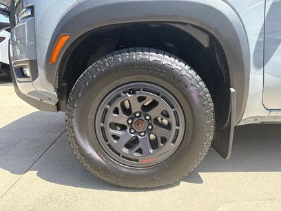 Certified 2025 Nissan Frontier PRO-4X w/ Tow Package