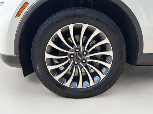Used 2023 Lincoln Aviator Reserve w/ Elements Package Plus AWD/4WD image 36