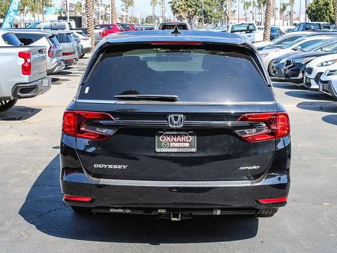 Used 2024 Honda Odyssey Sport image 5