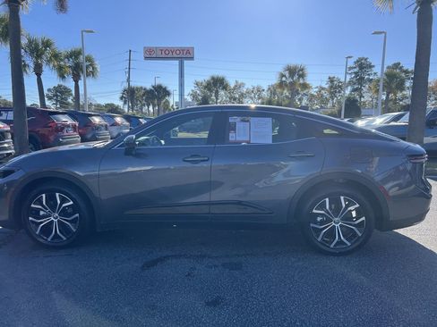 Used 2024 Toyota Crown XLE image 7