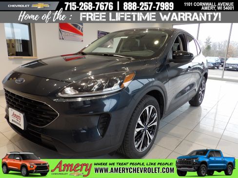 Used 2022 Ford Escape SE w/ SE Sport Appearance Package AWD/4WD image 1