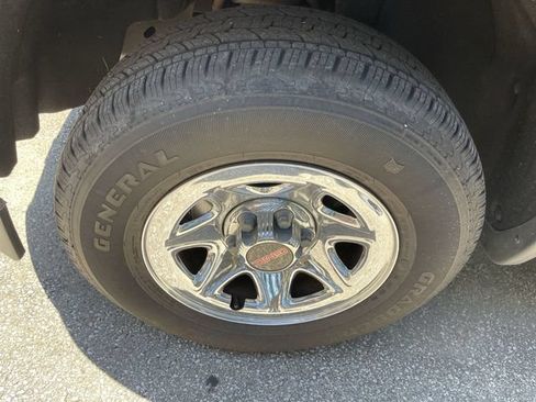 Used 2014 GMC Sierra 1500 2WD Regular Cab w/ Sierra Convenience Package image 2