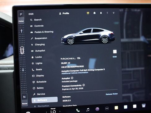 Used 2023 Tesla Model S AWD image 29