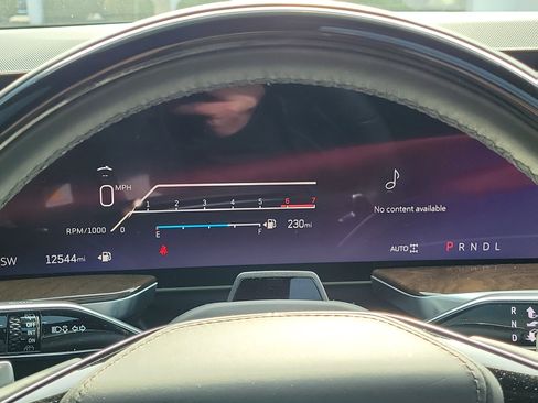 Used 2025 Cadillac Escalade Sport Platinum w/ LPO, ONYX Package image 26