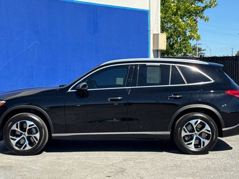 Used 2025 Mercedes-Benz GLC 350e 4MATIC image 6