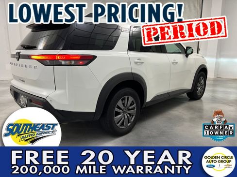 Used 2025 Nissan Pathfinder SV image 7