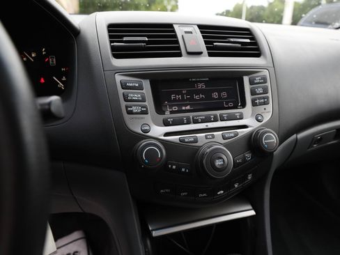 Used 2006 Honda Accord EX-L image 19