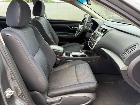 Used 2016 Nissan Altima 2.5 S w/ Power Driver Seat Package FWD image 18