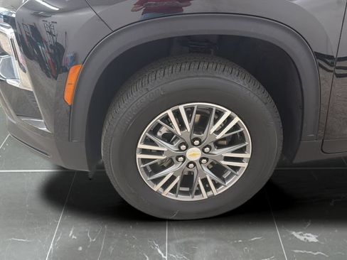 Used 2026 Chevrolet Traverse LT w/ Driver Confidence Package AWD/4WD image 25