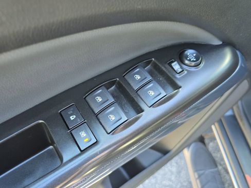 Used 2022 Chevrolet Colorado Z71 image 16