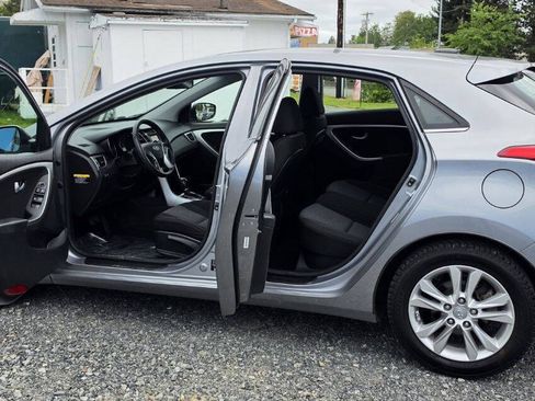 Used 2014 Hyundai Elantra GT FWD image 11