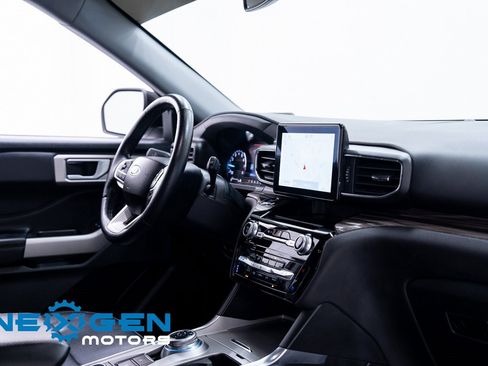 Used 2023 Ford Explorer Limited image 51
