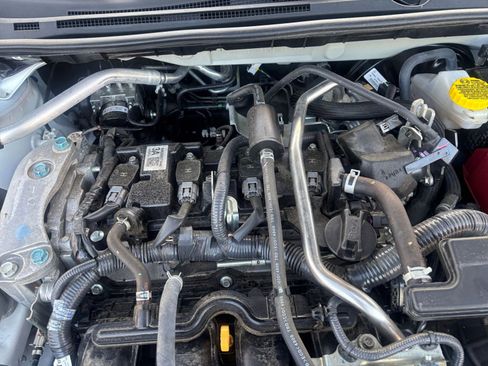 Used 2025 Nissan Sentra SV image 32